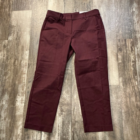 Women’s Burgundy Cropped/Capri Pants Size 8P - Picture 1 of 11